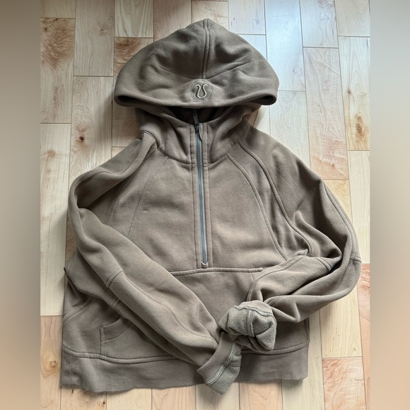 Lululemon cropped Scuba size XS/S in artifact (brown) - Picture 1 of 1